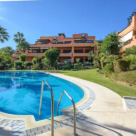 Appartamento ático De Lujo Con Vistas Al Mar Estepona